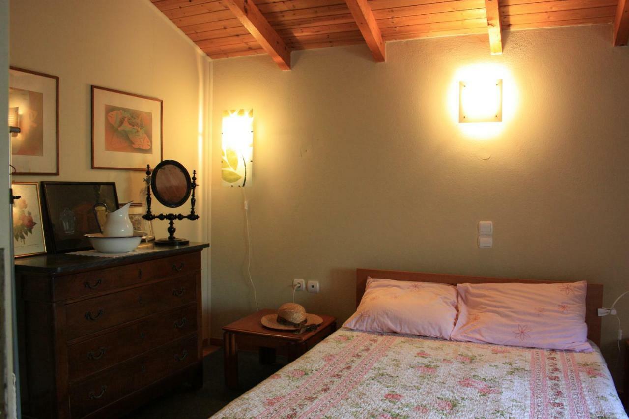 Mercouri Stone Cottage Korakochori Bagian luar foto